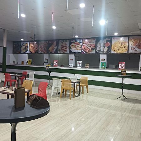 Krishna Fun Land Hotel Mathura Exterior photo